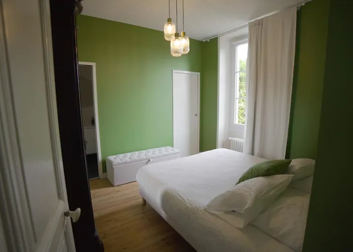 Les Du Château De La Viaudière